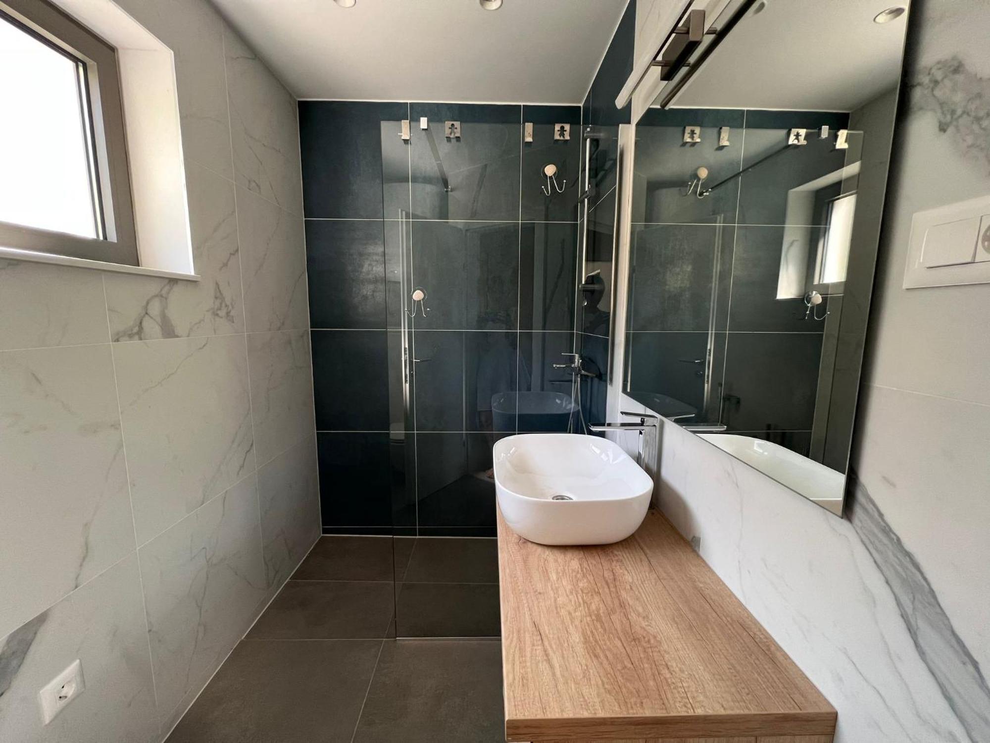 Beachfront Comfort Apartments Sinajko Podgora Room photo